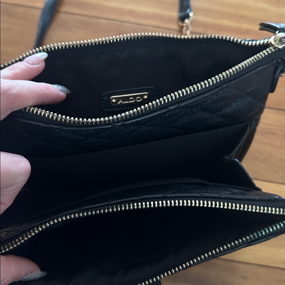 ALDO Crossbody - Picture 2 of 3